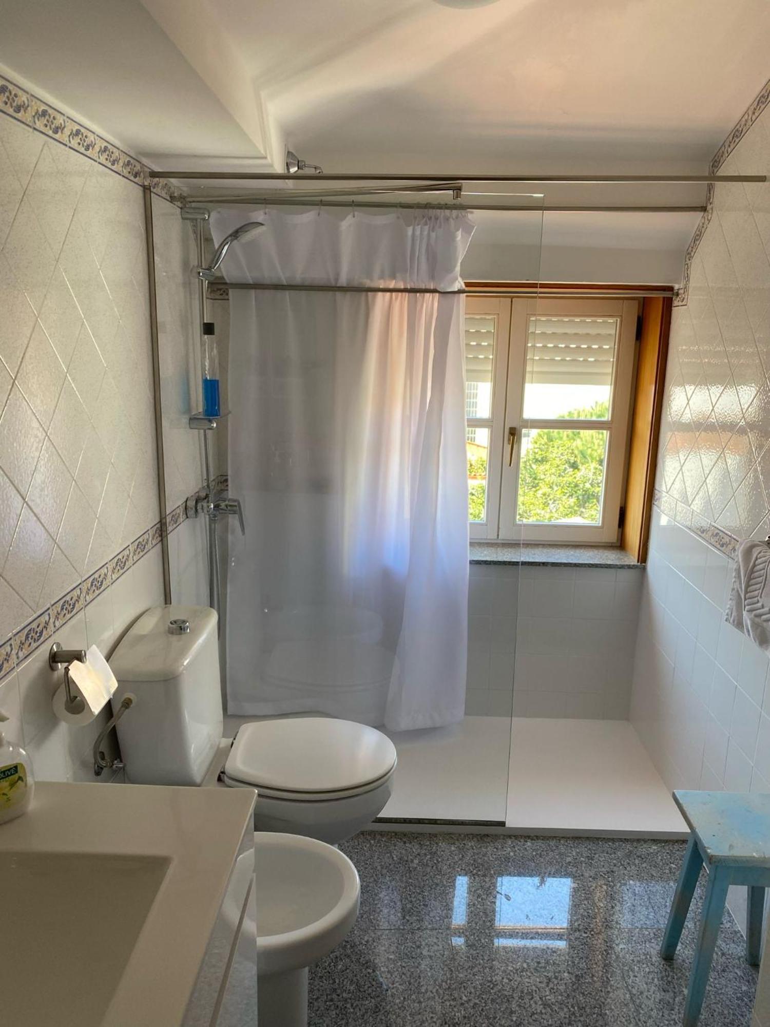 Enjoy Viana - Guest House เวียนา โด กัสเตโล ภายนอก รูปภาพ