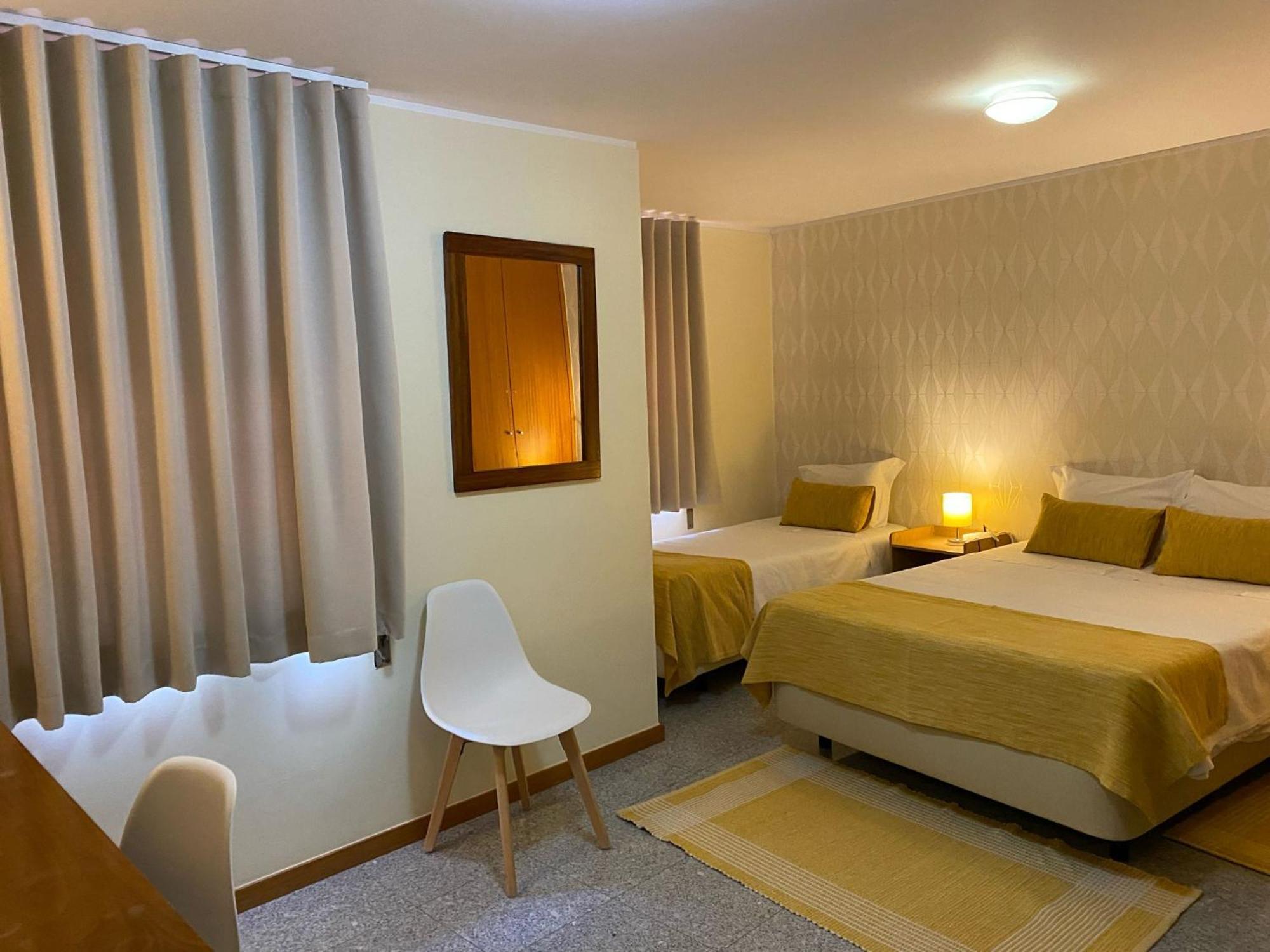 Enjoy Viana - Guest House เวียนา โด กัสเตโล ภายนอก รูปภาพ