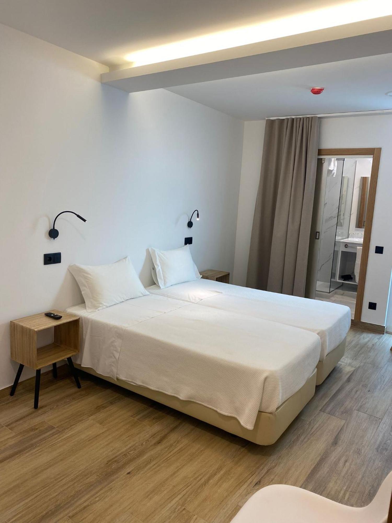 Enjoy Viana - Guest House เวียนา โด กัสเตโล ภายนอก รูปภาพ